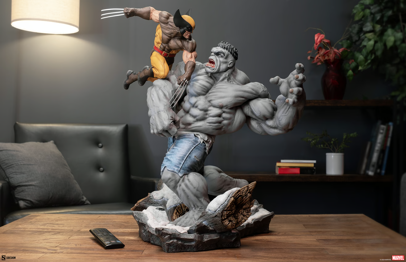 Marvel - Grey Hulk vs Wolverine