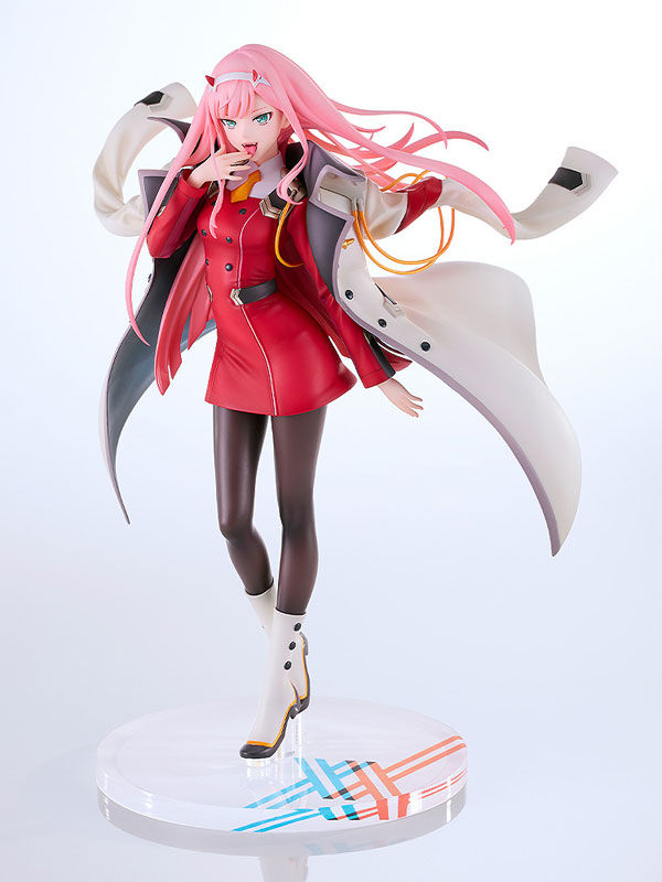 Thumbnail: DARLING in the FRANXX - Zero Two in Uniform