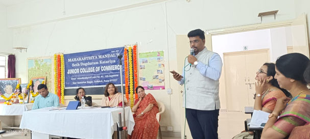 Kavyavachan Spardha in College on 25th July 2023