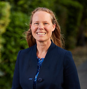 Julie Shuttleworth