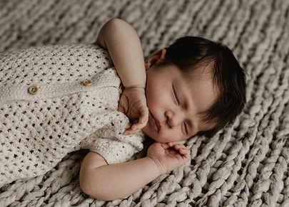 Newborn-Shooting mit dem kleinen Wunder