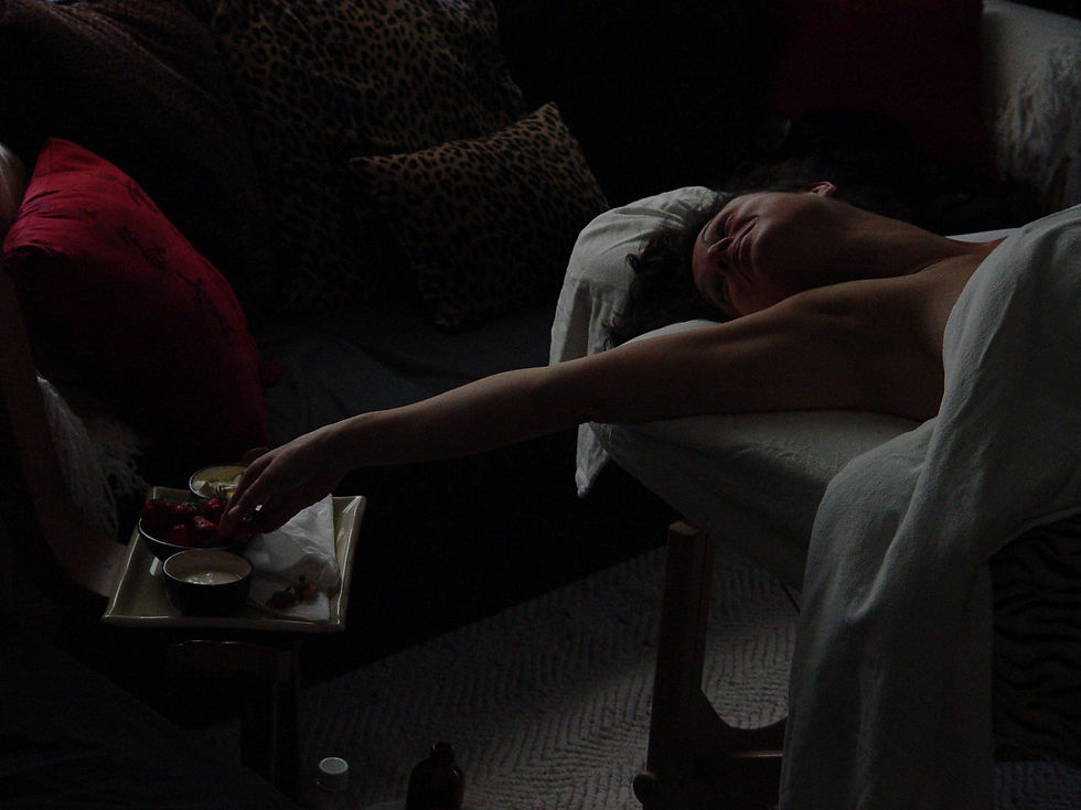 (1) 60 minute Full Body Table Massage