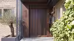 bari-bespoke-front-door