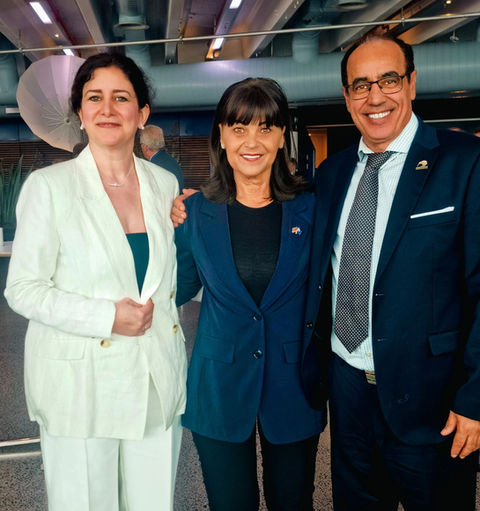 CEO of Totika Heall NZ, Dr Isaac Flitta and Embassador of Germany to New Zealand,