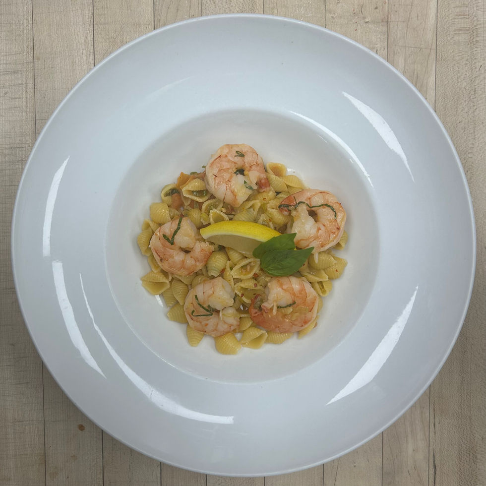 Shell Pasta w/ Shrimp, Chili & Tomatoes