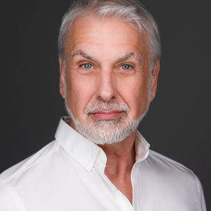 Hans-285-Crop_WEB 2.jpeg