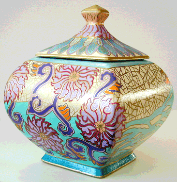 Chrysanthium Pagoda Box
