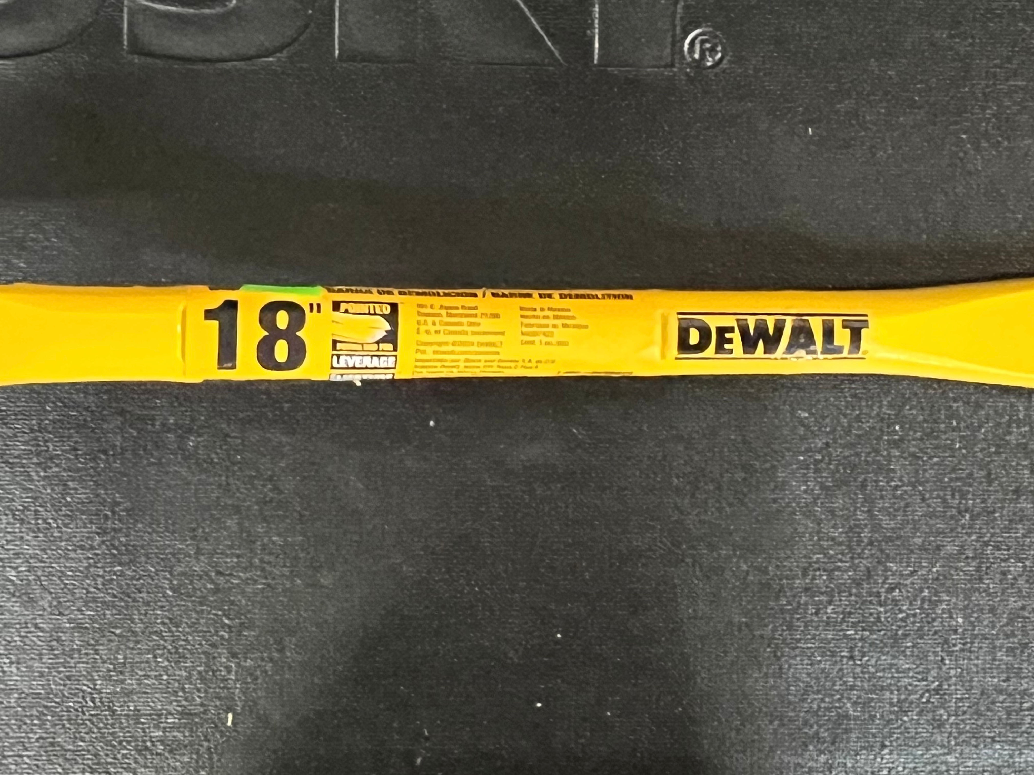 DEWALT 18 in. Wrecking Bar