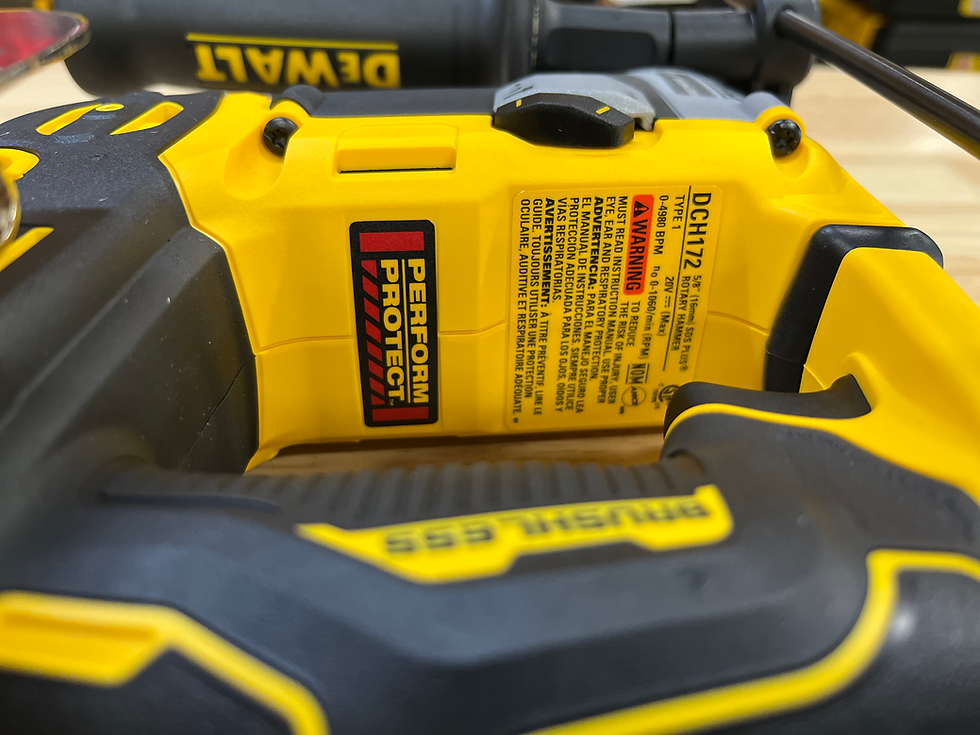 Миниатюра: ATOMIC 20-Volt MAX Cordless Brushless Ultra-Compact 5/8 in. SDS + Hammer Drill