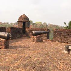 Canons on Reis Magos Fort