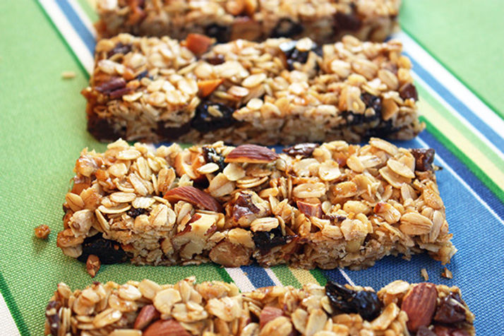 homemade-granola-bars.jpg