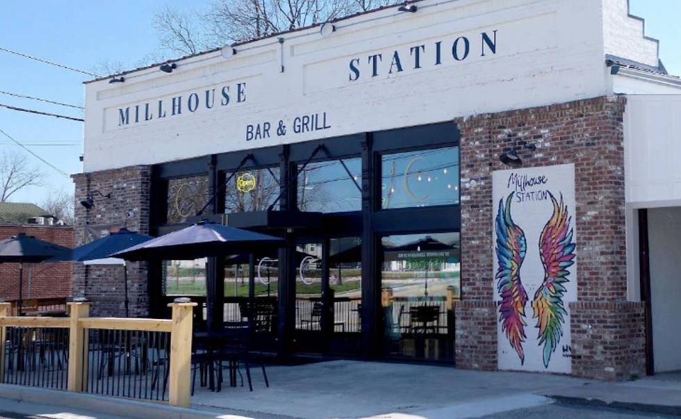 Local restaurant in Pendergrass with a wall mural for photo ops.