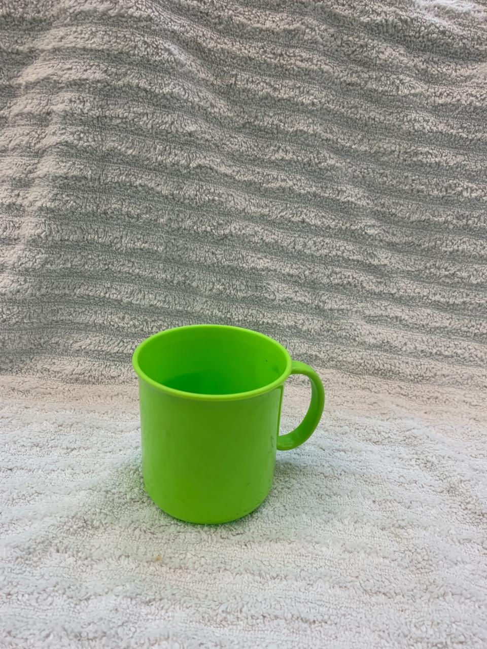Miniatura: Taza de plastico