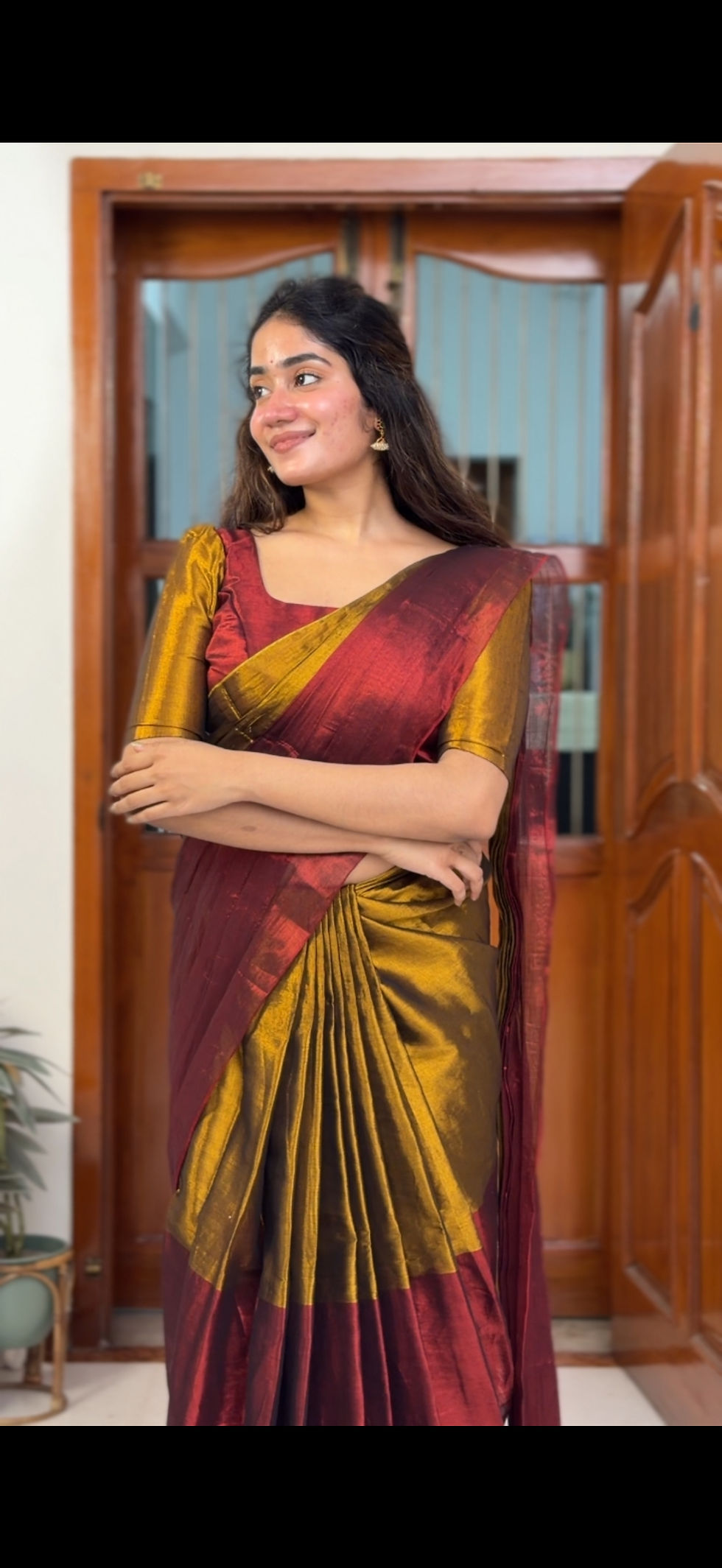 Thumbnail: Semi tissue silk cotton saree - Maroon & Gold 