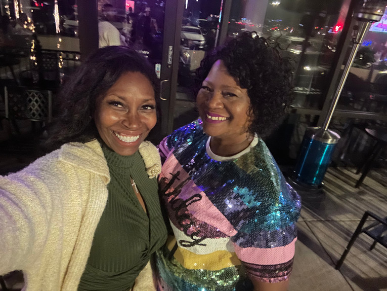 GALLERY B's Wine Bar