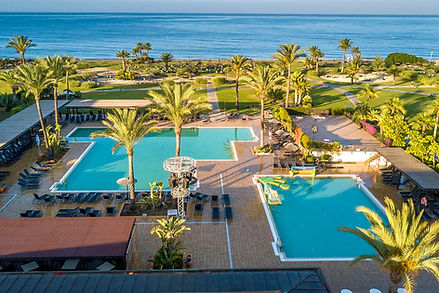 Pool område på Playa Grandada