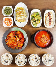 Mama's Korean Kitchen in Frisco, TX 75036 - Restaurants near me, Food near me, Places to eat, Korean restaurants, Korean food, Korean food near me, K-food, Places to Eat Near Me, Diner, Restaurants Nearby, Local Restaurants, Take Out Restaurants, Asian restaurant, Restaurants that deliver,  Soup, Stew, Bulgogi, Kimchi, Noodle, Bibimbap, Dumpling, Seafood Pancake, Japchae, Tteokbokki, Yukgaejang, Soontofu, Selloeongtang, LA Galbi, Teriyaki chicken