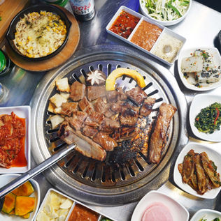 Ham Ji Bak Korean BBQ in Carrollton, TX 75007 - Korean barbecue, Korean BBQ, Korean restaurant in Carrollton, Bulgogi, Pork Belly, Galbi, Banchan, kimchi, bibimbap, soju, Korean Food, K-food, Korean restaurants near me, Korean food near me, BBQ near me, Place to eat, BBQ place, restaurants, restaurants nearby, local restaurants