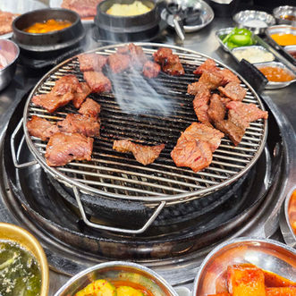 Honey Pig BBQ Houston - AYCE Korean BBQ in Houston, TX 77036, Korean barbecue, Korean BBQ, AYCE, All You Can Eat, Korean BBQ in Houston, Korean BBQ near me, AYCE BBQ in Houston, AYCE Buffet near me, Korean Food, Korean Beef, Bulgogi, Beef Ribs, Skewers, Korean restaurants near me, Korean food near me, BBQ near me, Place to eat, BBQ place, diner, restaurants, restaurants nearby, local restaurants