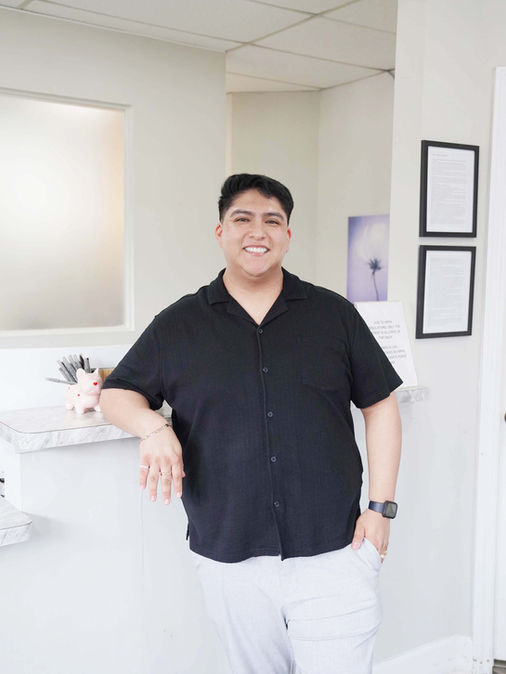 DFW Dental & Orthodontics in Irving TX 75060 - Emergency, Invisalign, Family, Cosmetic, Implants, Orthodontics - Dental Implants, Tooth Extraction, Dental Checkup, Cleaning & Examinations, Crowns, Bridges, Implants, Restorations, Veneers, Dentures, Partial Dentures, Emergency Dentist, Invisalign Dentist, Kid Friendly Dentist, Root Canal Therapy, Orthodontic Treatment, Braces