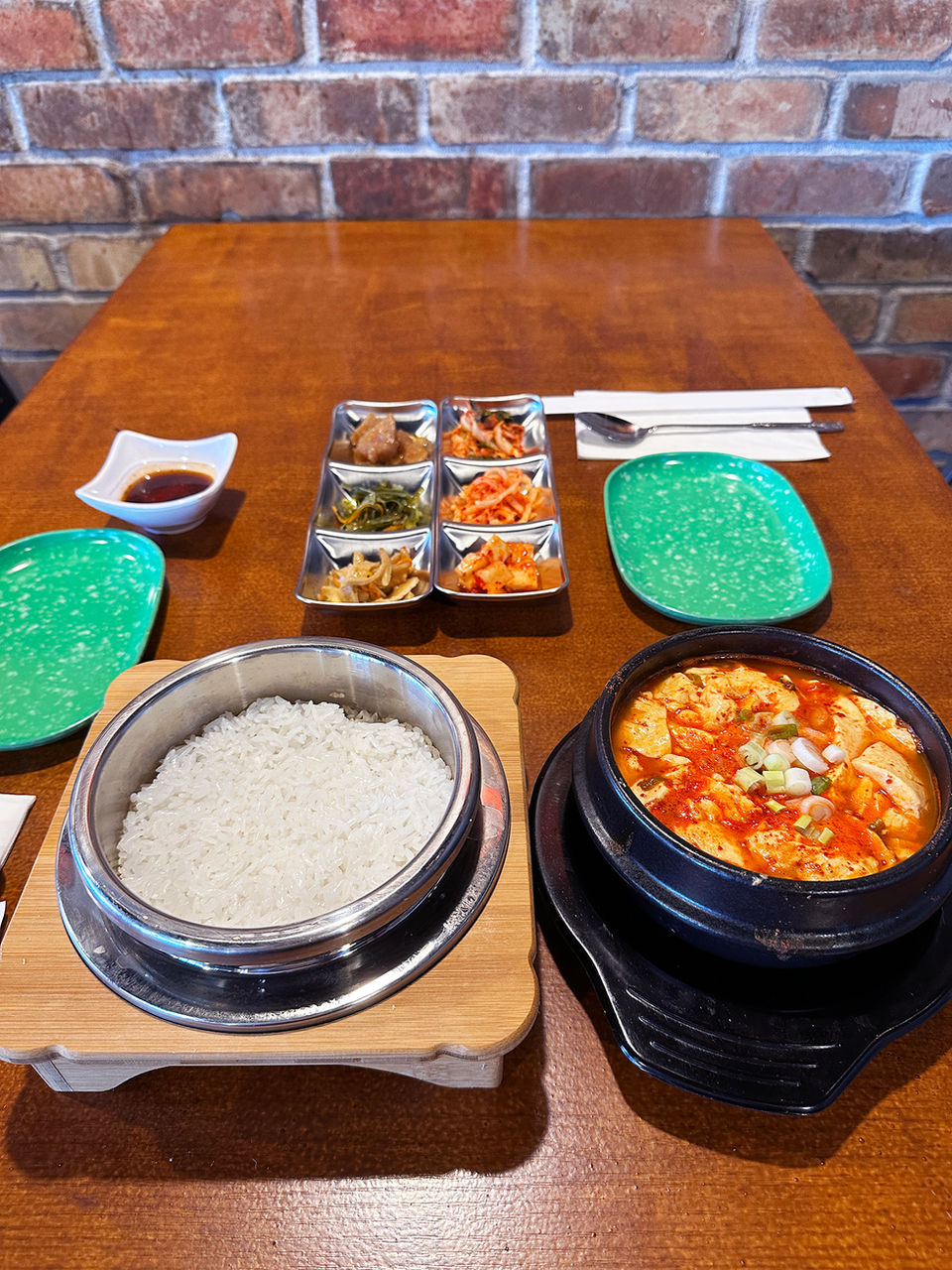 Mama's Kitchen Korean Tofu House in Grand Prairie, TX 75051 - Restaurants near me, Food near me, Places to eat, Korean restaurants, Korean food, Korean food near me, K-food, Places to Eat Near Me, Diner, Restaurants Nearby, Local Restaurants, Take Out Restaurants, Asian restaurant, Restaurants that deliver, Soup, Stew, Soon tofu soup, Bulgogi, Kimchi, Noodle, Bibimbap, Dumpling, Seafood Pancake, Japchae, Tteokbokki, Yukgaejang, Soontofu, Selloeongtang, LA Galbi, Teriyaki chicken