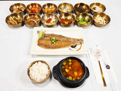 Sura Korean Bistro & All You Can Eat BBQ of Dallas - AYCE Korean BBQ in Dallas, TX 75229, Korean barbecue, Korean BBQ, AYCE, All You Can Eat, Korean BBQ in Dallas, Korean BBQ near me, AYCE BBQ in Dallas, AYCE Buffet near me, Korean Food, Korean Beef, Bulgogi, Beef Ribs, Skewers, Korean restaurants near me, Korean food near me, BBQ near me, Place to eat, BBQ place, diner, restaurants, restaurants nearby, local restaurants