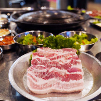 Honey Pig BBQ Houston - AYCE Korean BBQ in Houston, TX 77036, Korean barbecue, Korean BBQ, AYCE, All You Can Eat, Korean BBQ in Houston, Korean BBQ near me, AYCE BBQ in Houston, AYCE Buffet near me, Korean Food, Korean Beef, Bulgogi, Beef Ribs, Skewers, Korean restaurants near me, Korean food near me, BBQ near me, Place to eat, BBQ place, diner, restaurants, restaurants nearby, local restaurants