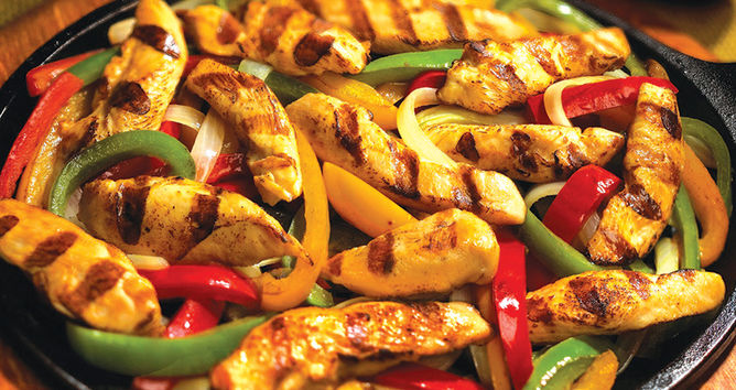 Chicken fajitas with peppers
for 6 people with $ 5 budget
