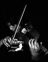 Javi Godinez BW