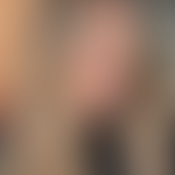 2025 hair trends embrace natural beauty, rich colours, chic cuts, and healthy, glossy hair with keratin treatments for effortless style.