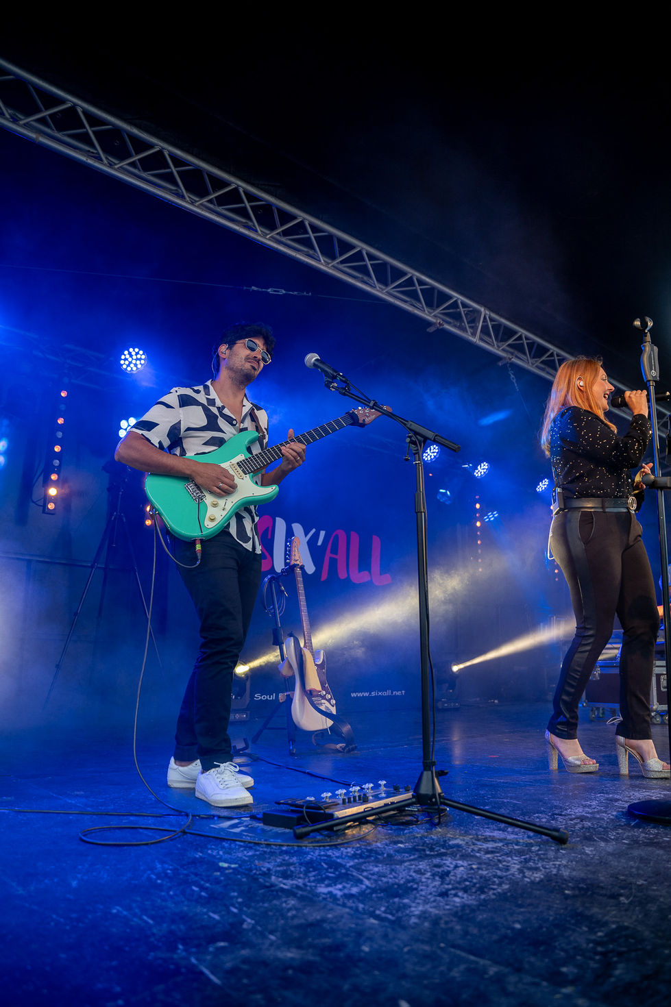 Groupe de musique Six'all en concert à Roscoff