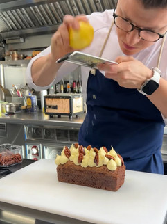 Carrot cake recipe by David Batala - Creme cheese frosting