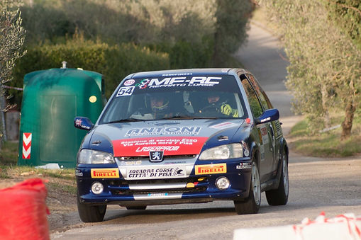 RALLY DELLA FETTUNTA POSITIVO PER I CONDUTTORI DELLA SQUADRA CORSE CITTA’ DI PISA ASD: L’EQUIPAGGIO FICHI-FRATTA SECONDO DI CLASSE, MENTRE IL CO-PILOTA FABBRUZZO SI AGGIUDICA LA CATEGORIA
