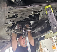 Car engine components servicing, repair and diagnosis