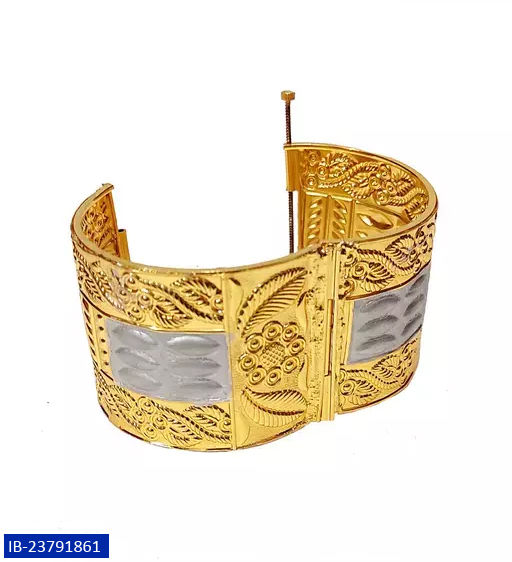Thumbnail: Assamese Traditional Muthi Bangle