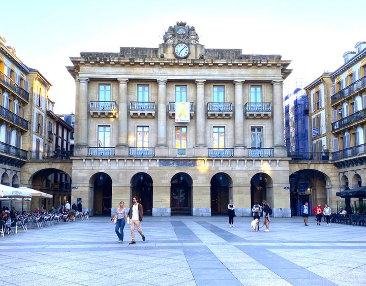 DONOSTIA-SAN SEBASTIÁN - PINTXO BAR CRAWL