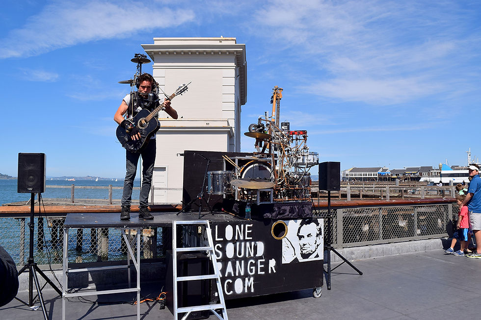 Street performers Pier 39 Fisherman's Wharf San Francisco