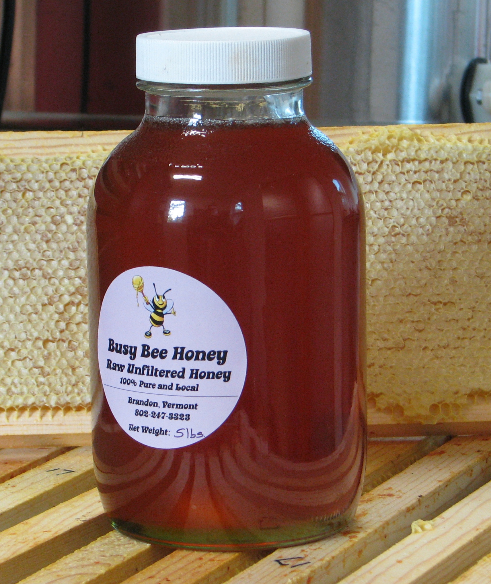 Five pounds of late season honey