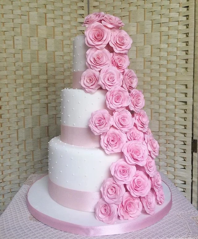 Cakes Isle Of Wight Gladys May Cakery Wedding