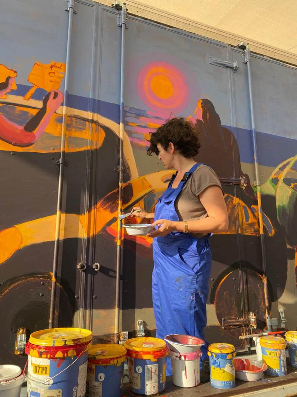 art on the road_acrylic on truck_2022(2)