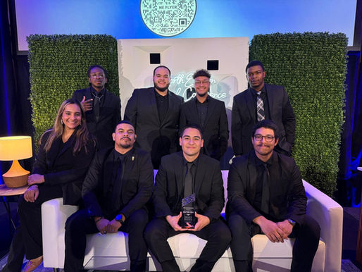 Perfecting Your Closing Pitch: How to Seal the Deal Without Sounding Scripted