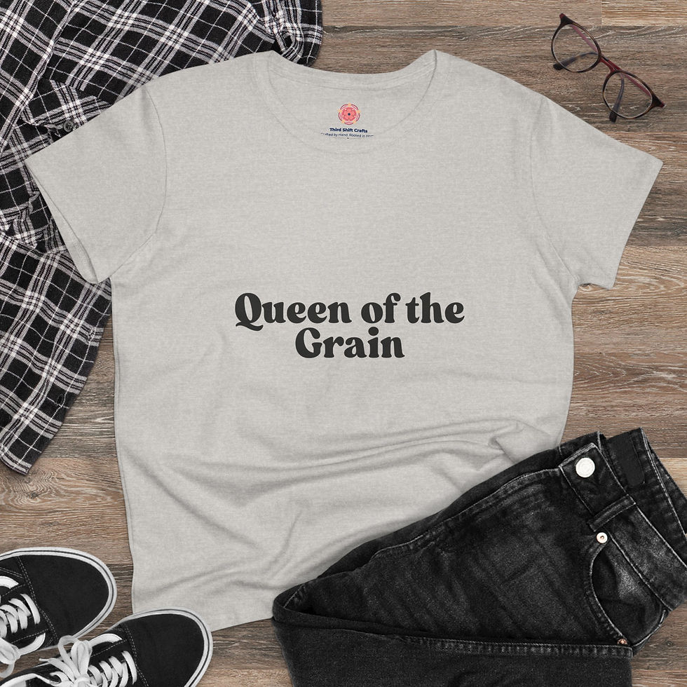 Thumbnail: Queen of the Grain Women's Cotton Tee, Perfect for Women Woodworkers