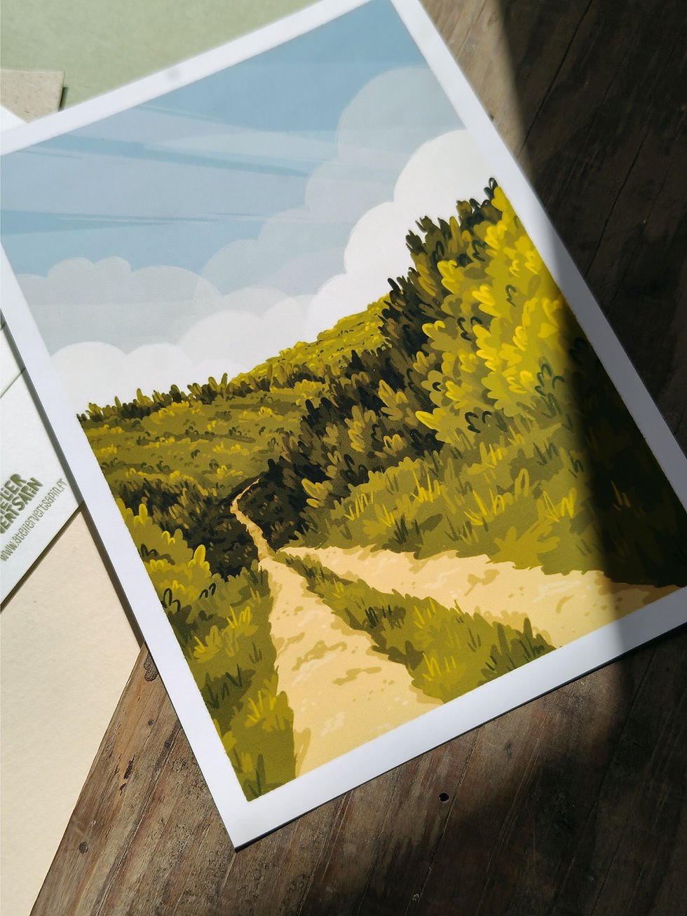 Miniature : Zoom carte postale Balade matinale - illustration chemin de campagne en Dordogne