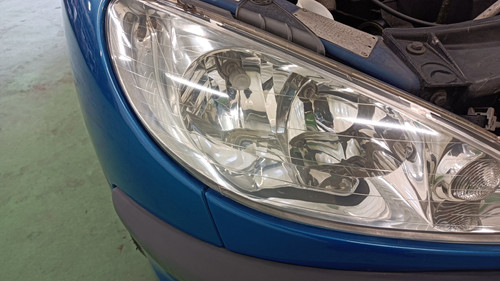 Right - Headlight Peugeot 206 2004 GH-T1KFW | hy2japan