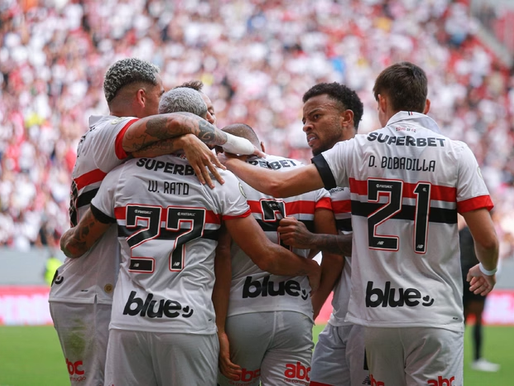 Com dois jogadores a mais e Lucas redimido, São Paulo vence e mantém o Corinthians no Z-4