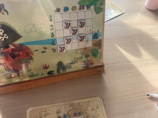 Een spel zeeslag om spelen met mijn kind weer te geven.