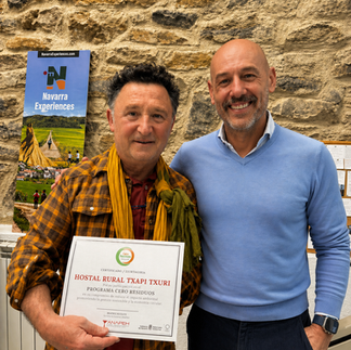Kerman de Hostal Txapi Txuri y Pablo Granell, de Hotéliting