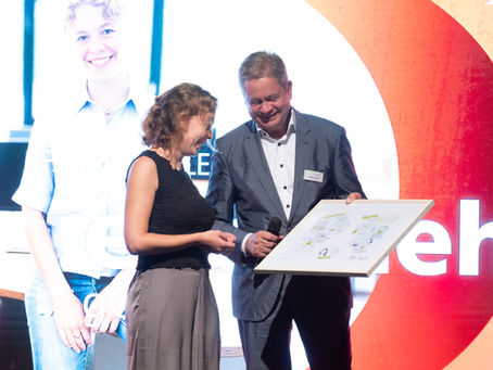 Augsburg: Team der einsmehr Akademie gewinnt FAIRWANDLER-Preis