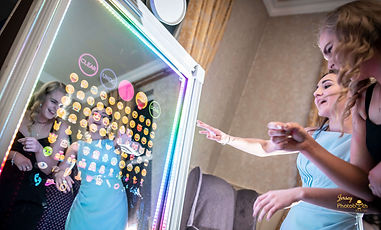 wedding photo booth rental