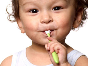 "How to Introduce Good Hygiene Habits to Improve Babies' Oral Health"
